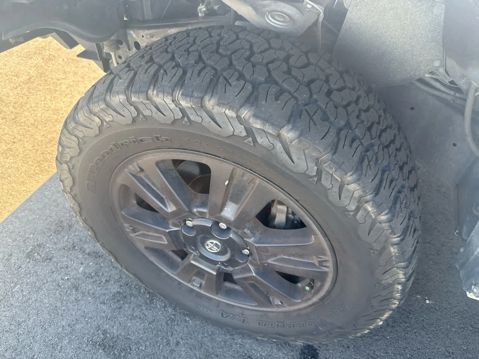 Used 2017 Super White Toyota Platinum image 6