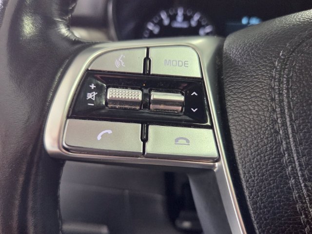 Used 2022 Black Kia EX image 29
