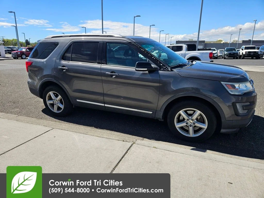 Used 2016  Ford XLT image 5