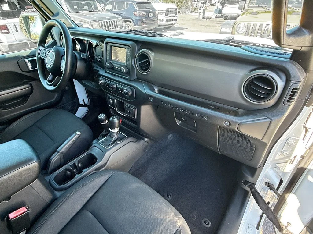 Used 2021 White Jeep Unlimited Willys image 33