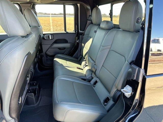 Used 2025 Black Jeep Mojave X image 22