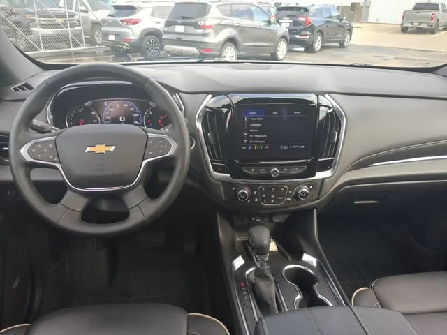 Used 2023 Iridescent Pearl Tricoat Chevrolet Premier image 15