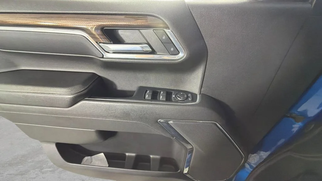 Used 2023 Glacier Blue Metallic Chevrolet RST image 26