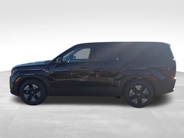Used 2026 Black Hyundai SE image 5