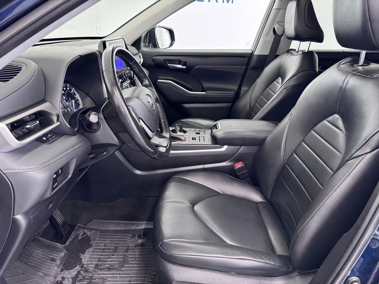 Used 2023 Blueprint Toyota XLE image 27