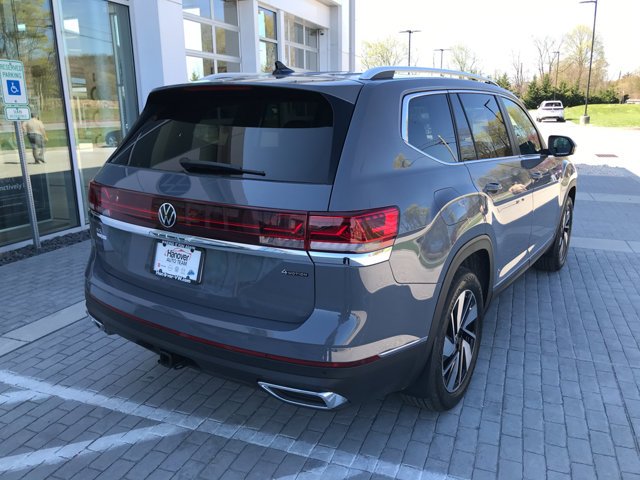 New 2026 Pure Gray Volkswagen 2.0T SEL image 8