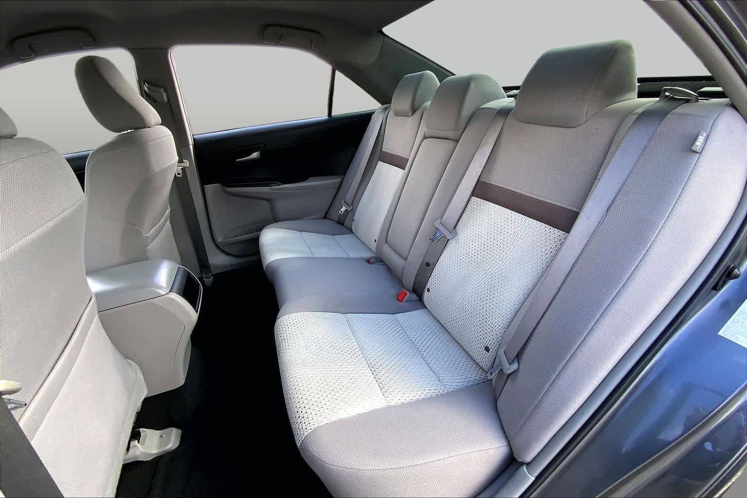 Used 2014 Magnetic Gray Metallic Toyota LE image 20