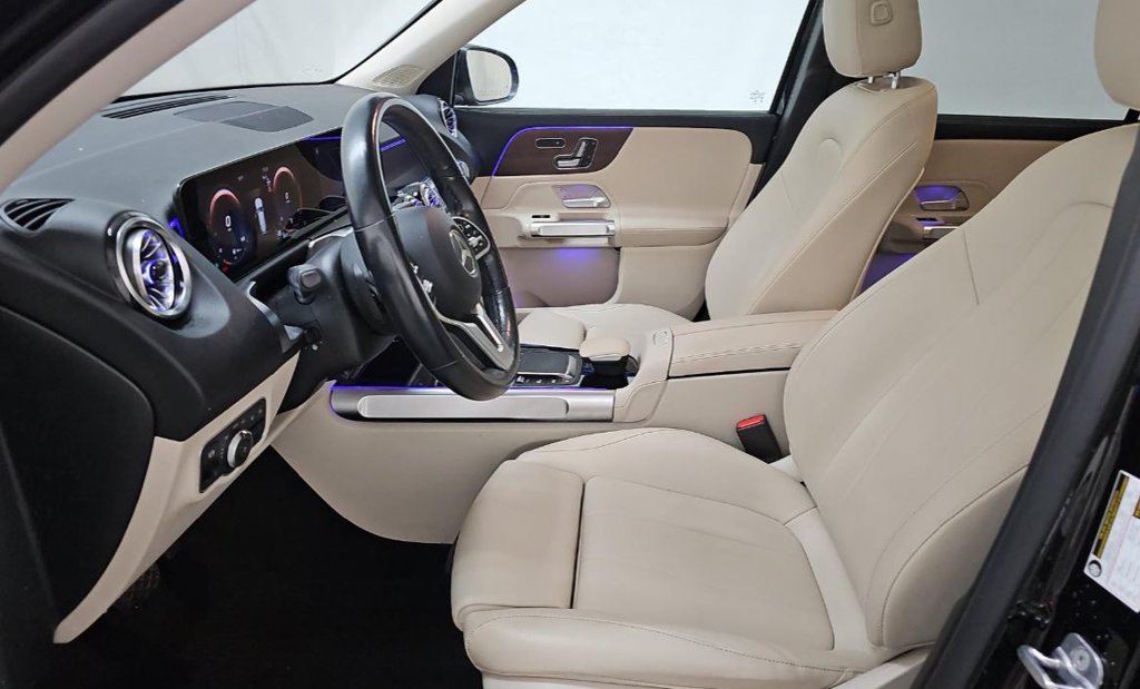 Used 2023 Black Mercedes-Benz GLB 250 image 5