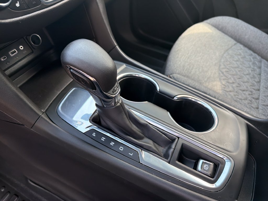 Used 2023 BLUE GLOW METALLIC Chevrolet LT image 24