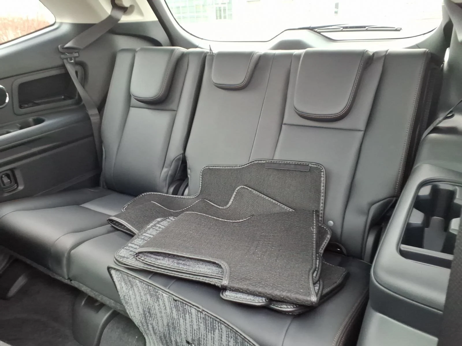 2026 Subaru Ascent Limited Bronze Edition - Photo 17