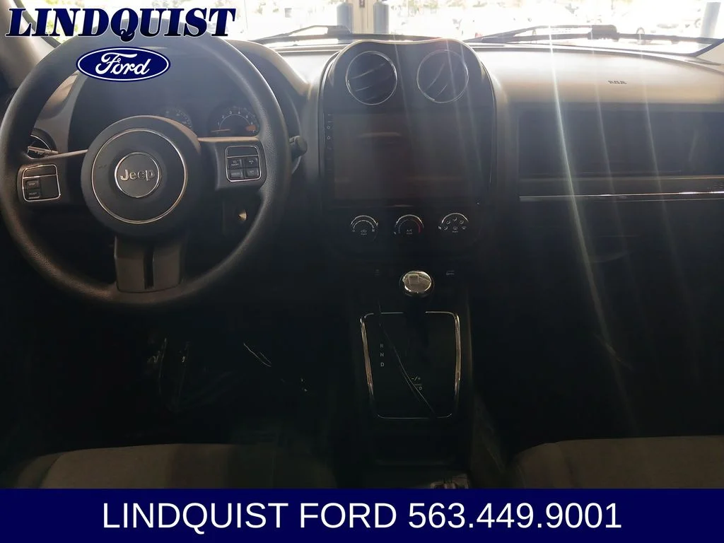 Used 2015 Bright White Clearcoat Jeep Sport image 15