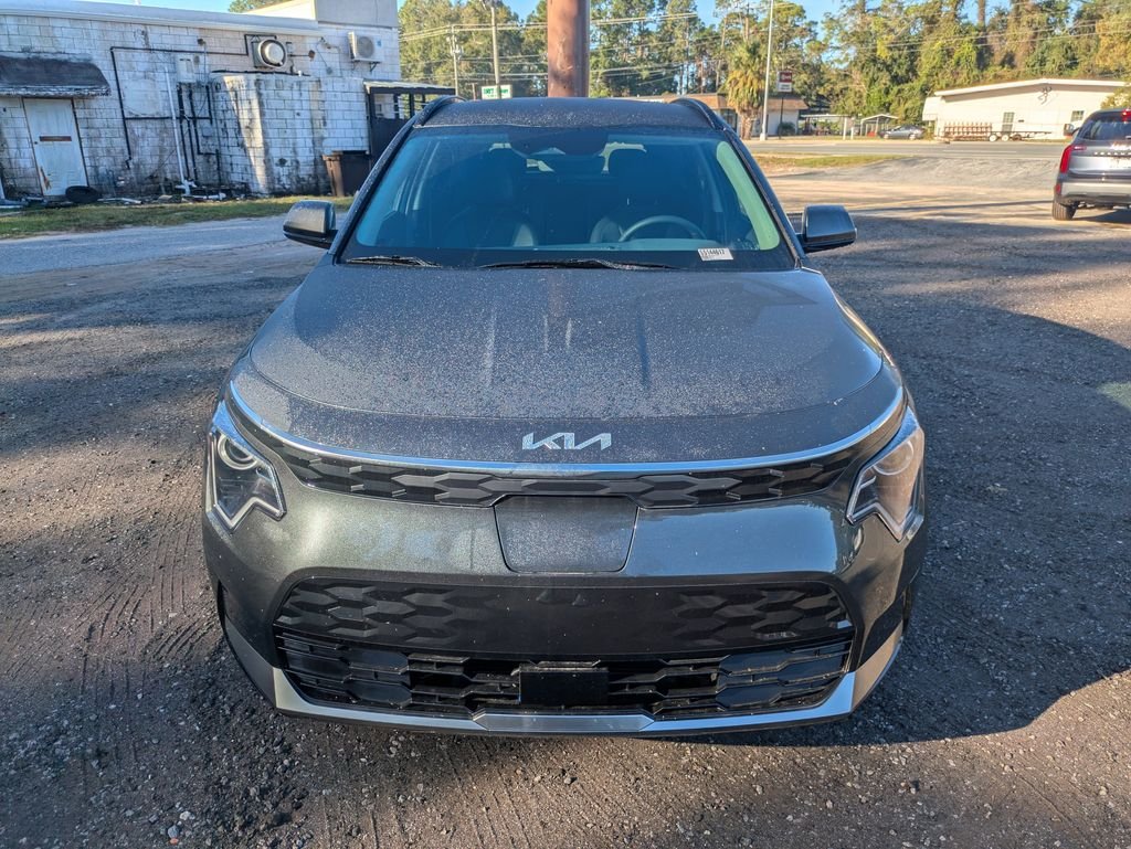 New 2025 Interstellar Gray Kia Wind image 8