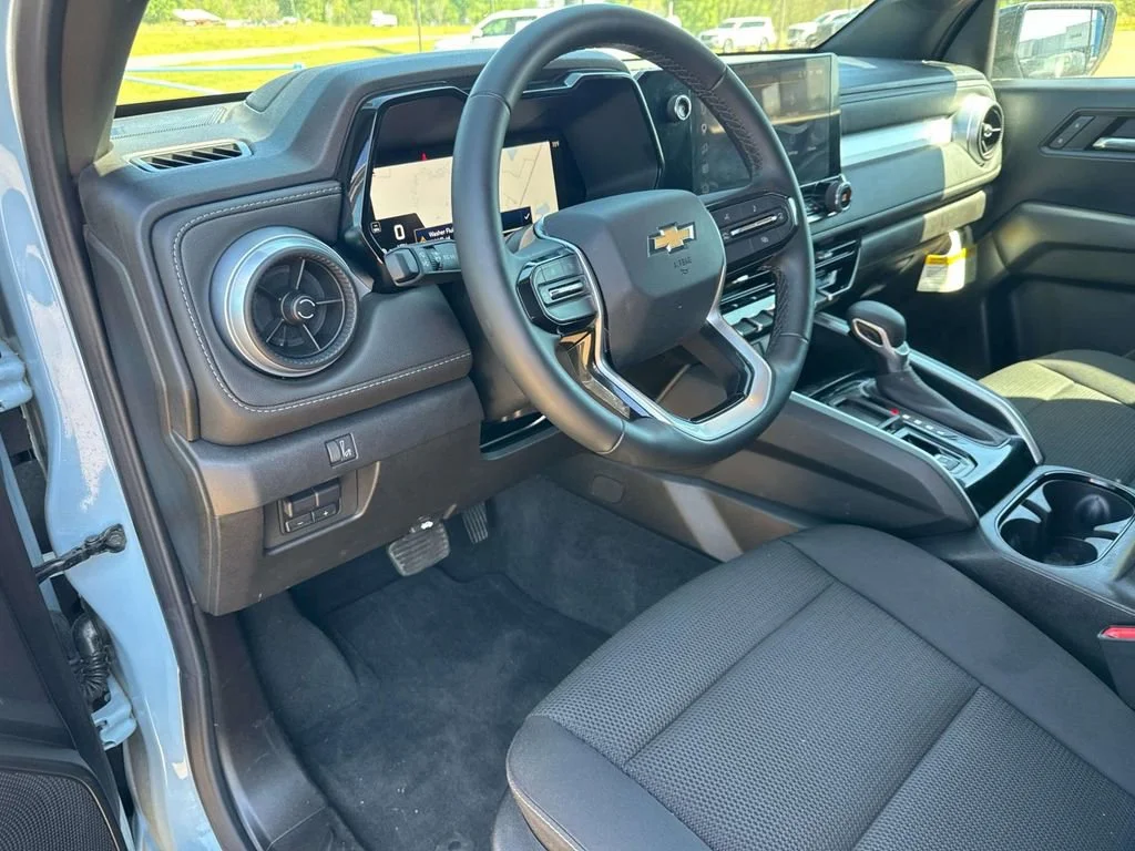 2026 Chevrolet Colorado LT - Photo 31