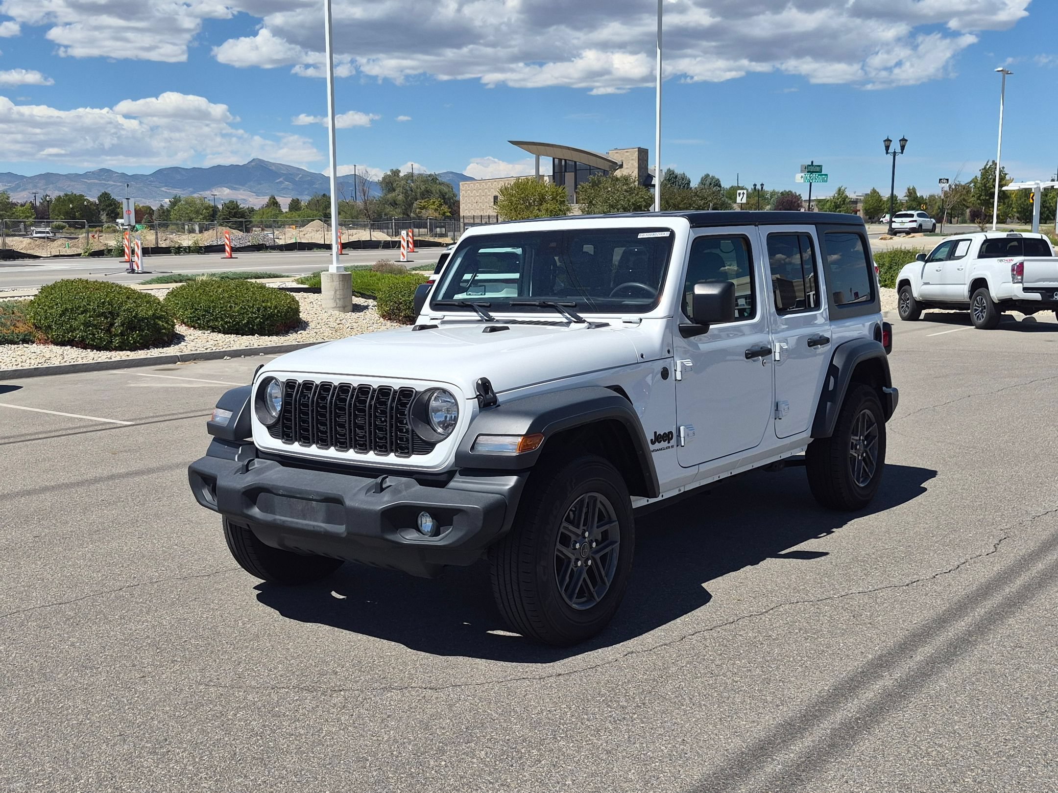 Used 2024 Bright White Clearcoat Jeep Sport S image 8
