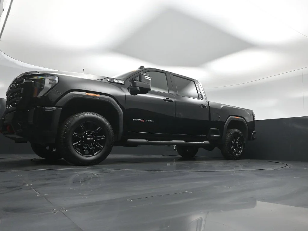 Used 2024 Black GMC AT4 image 38