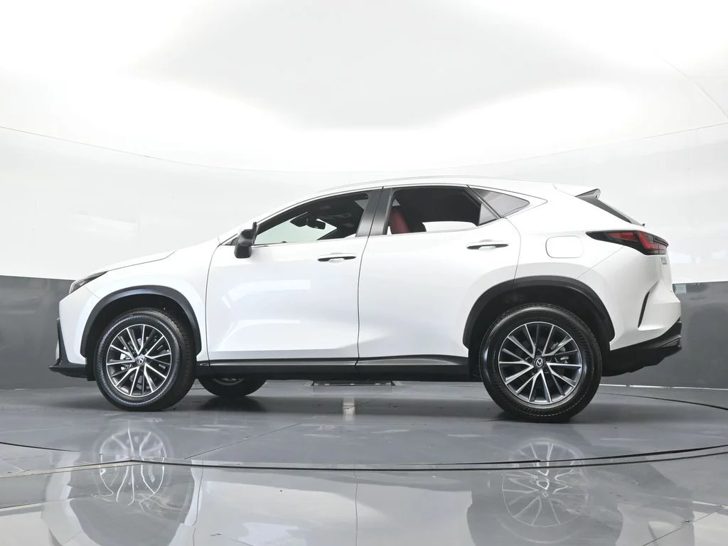 Used 2025 White Pearl Lexus 350 Premium image 59