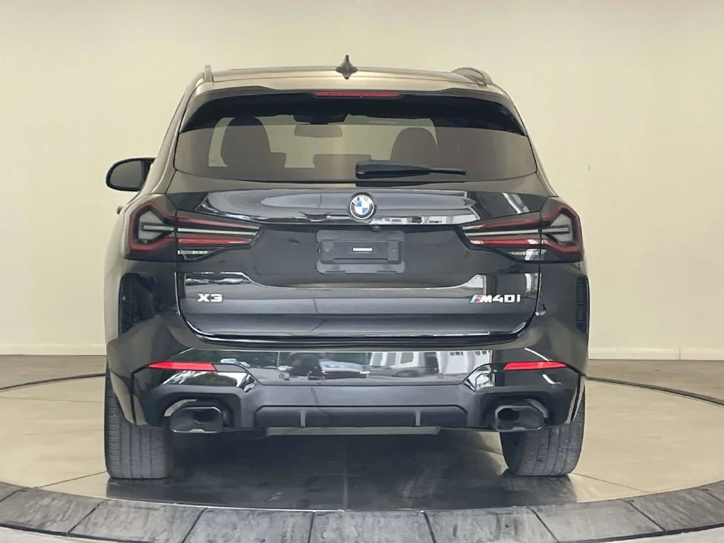 Used 2023 Black BMW M40i image 4