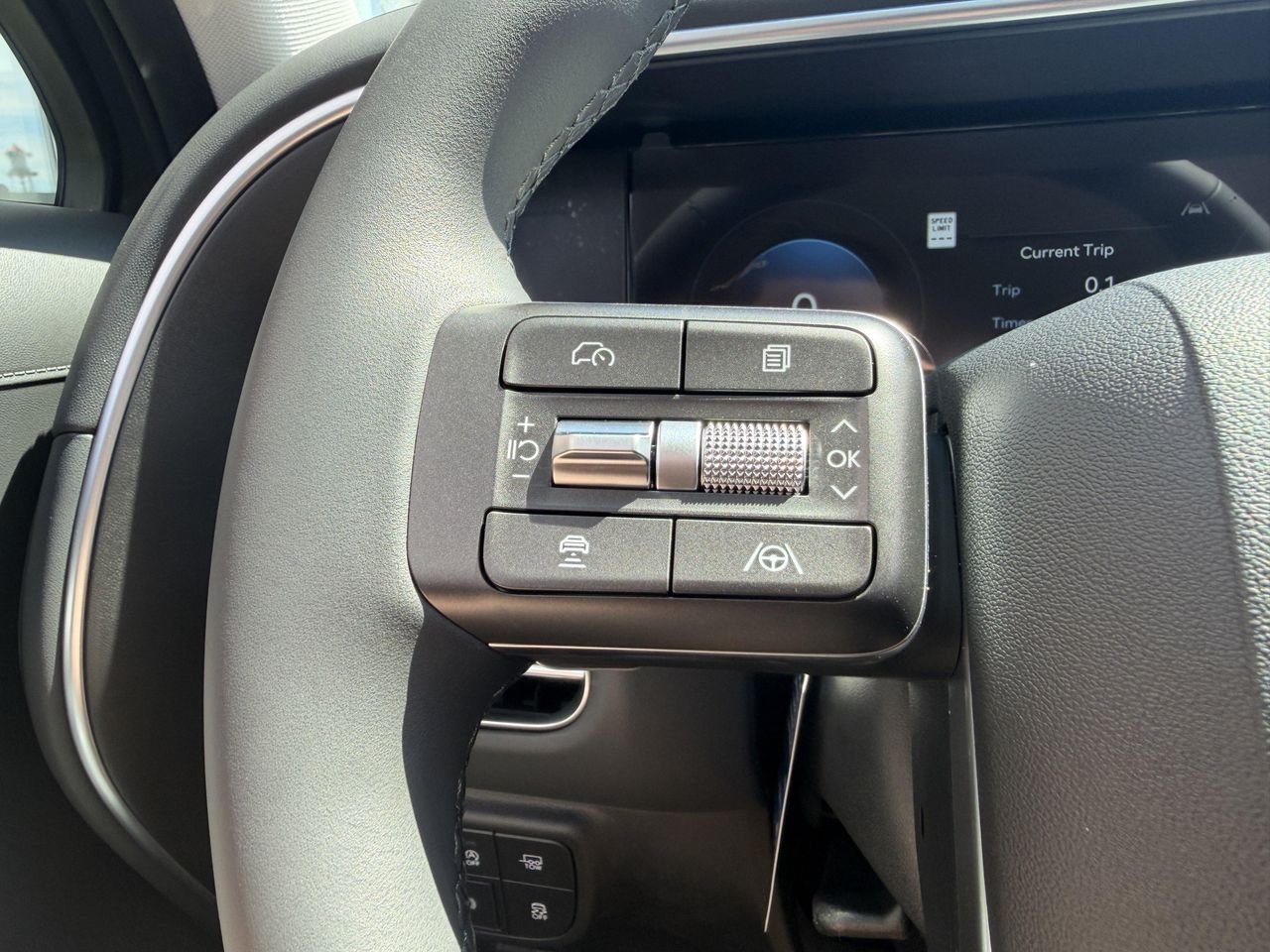New 2026 Titan Green Hyundai SEL AWD image 36