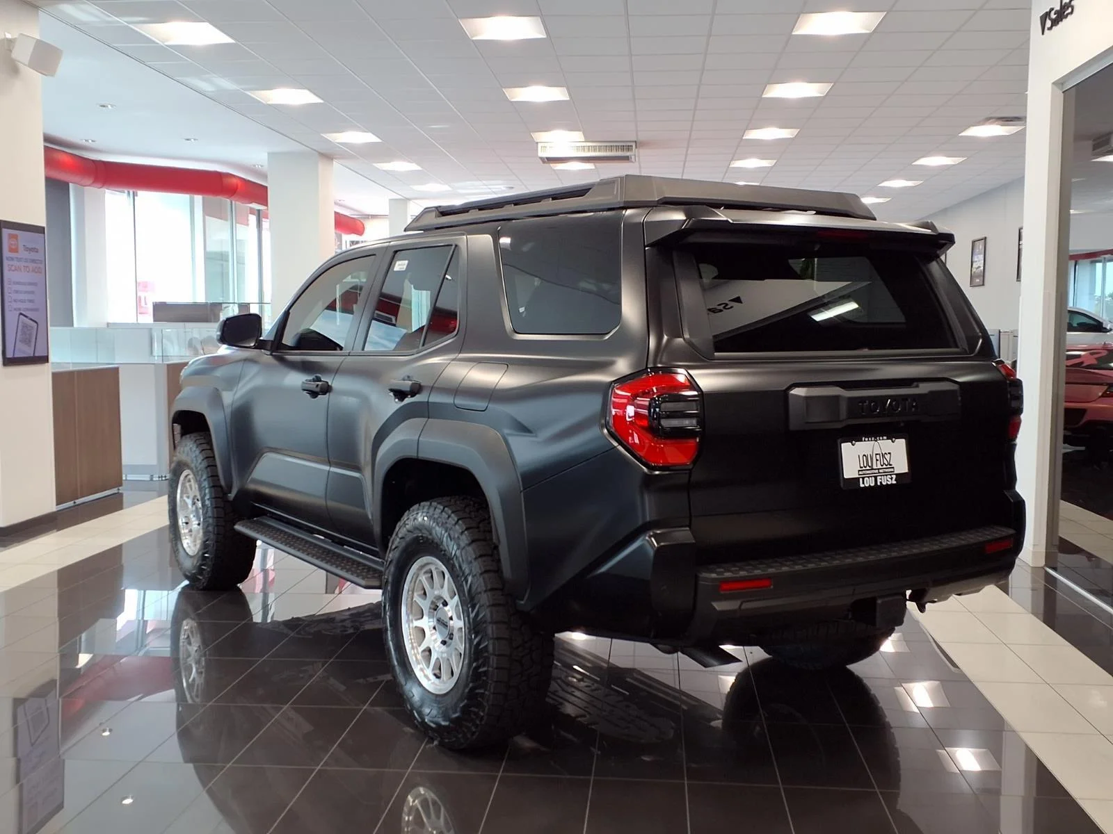 2026 Toyota 4Runner TRD Off-Road - Photo 2