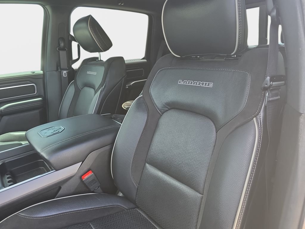 Used 2023 Granite Crystal Metallic Clearcoat Ram Laramie image 19