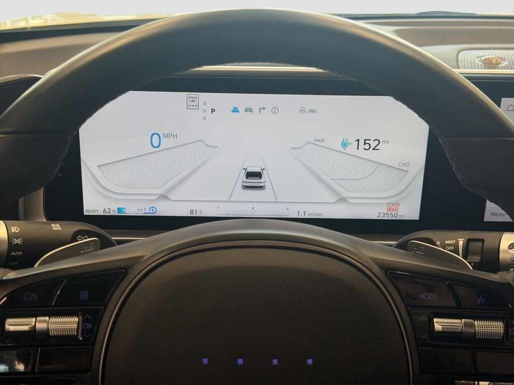 Used 2024 White Hyundai SEL image 11