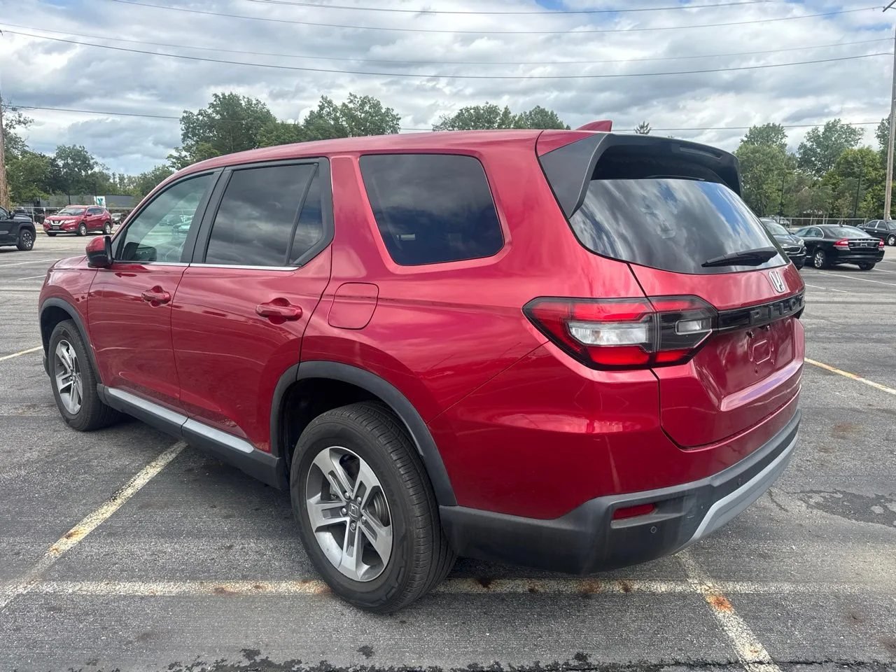 Used 2024 Red Honda EX-L image 8