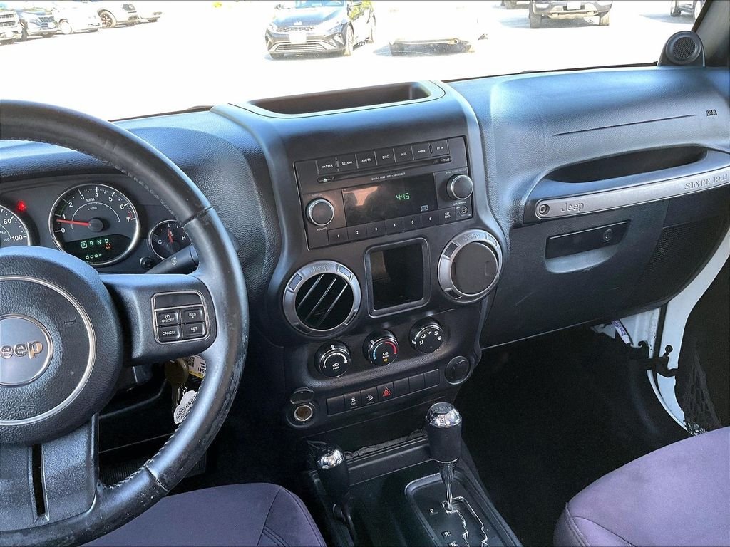 Used 2014 White Jeep Sport image 17