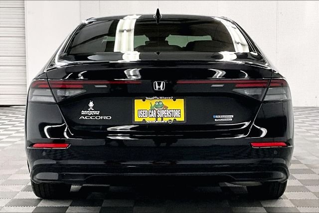 Used 2025 Crystal Black Pearl Honda Touring image 5