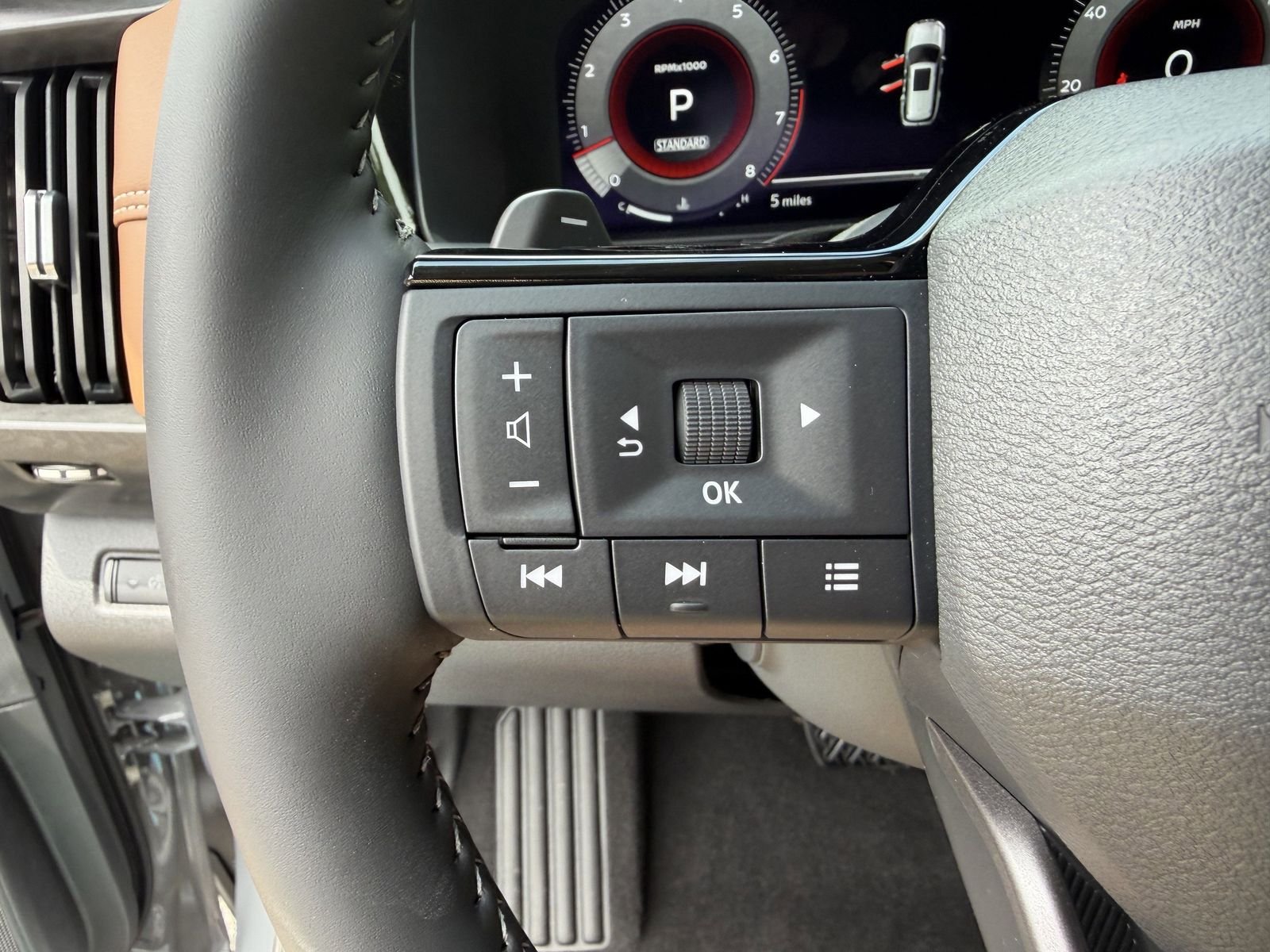 New 2026 Gray Nissan Platinum image 15