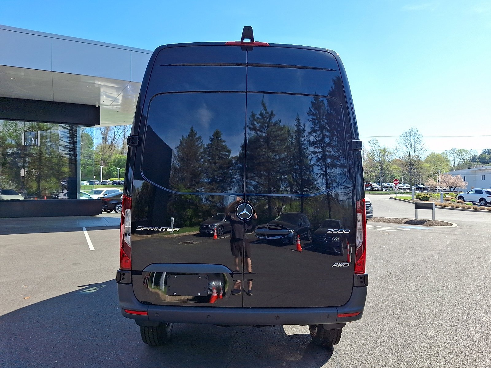 New 2026 Jet Black Mercedes-Benz Cargo 144 WB image 27