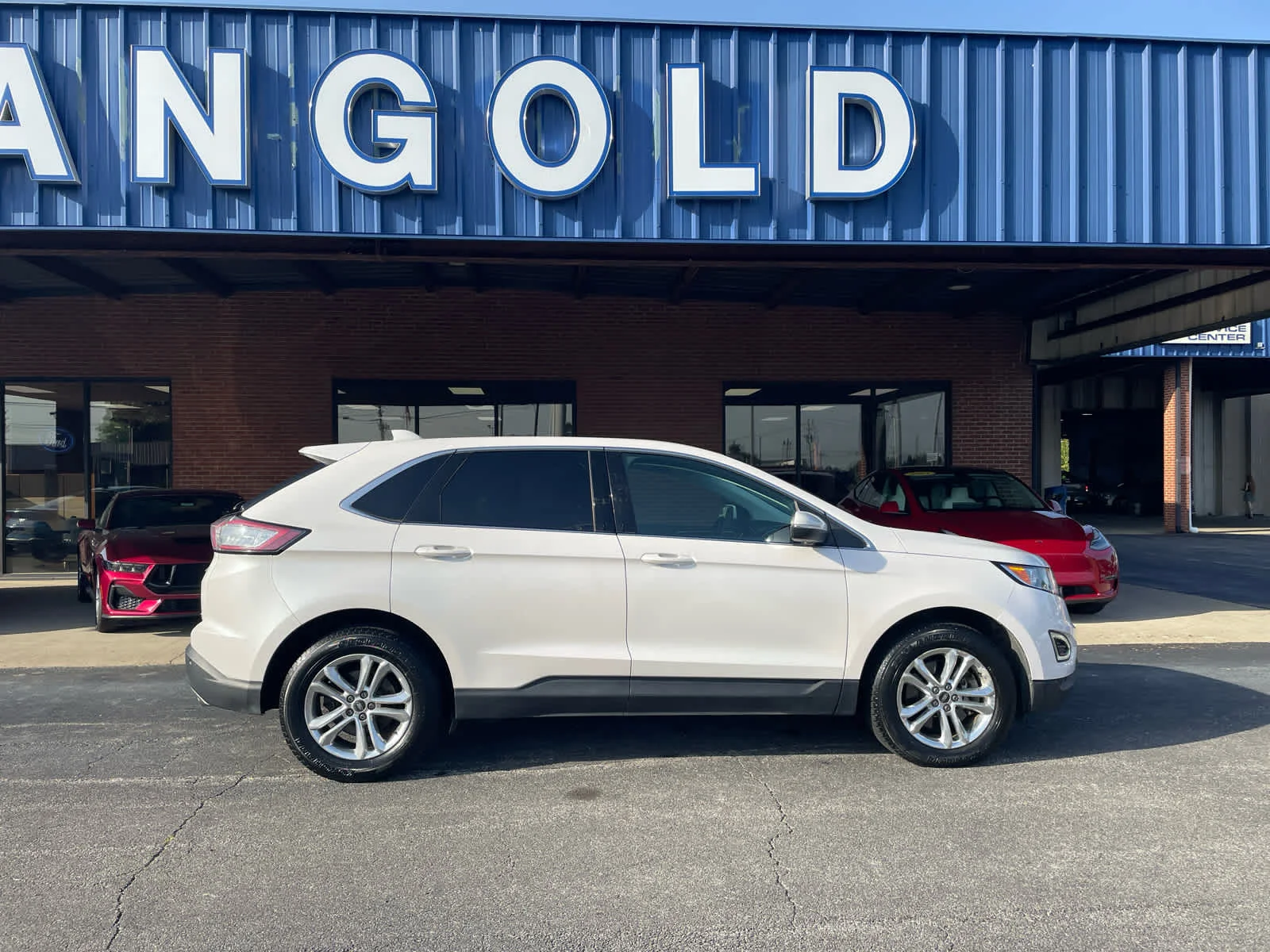 Used 2015 White Platinum Metallic Tri-Coat Ford SEL image 5
