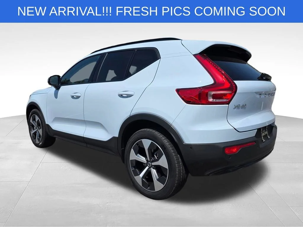 Used 2026  Volvo Plus image 5