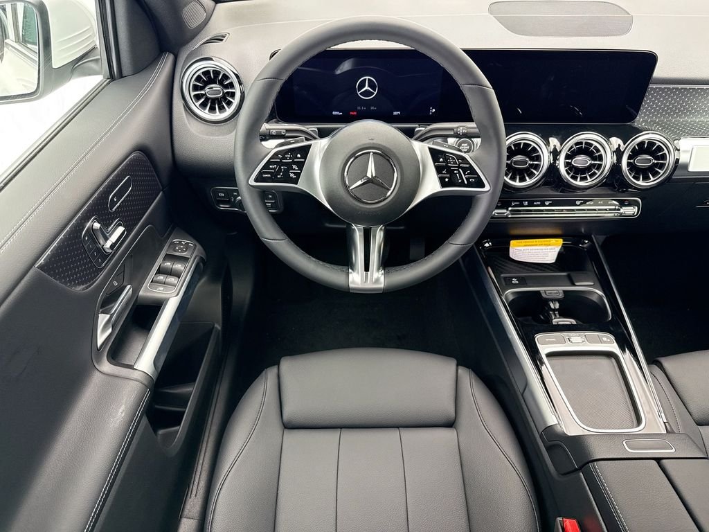 Used 2026 Polar White Mercedes-Benz GLB 250 image 10