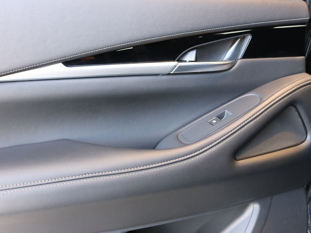 Certified Used 2025 Black INFINITI PURE image 34