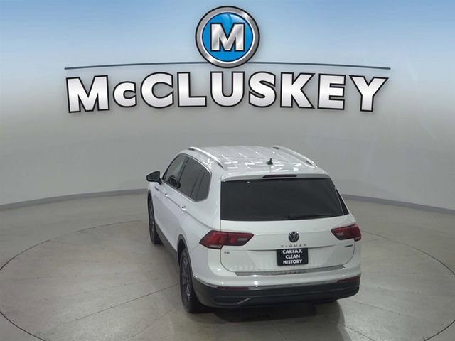 Used 2022 Pure White Volkswagen SE image 14