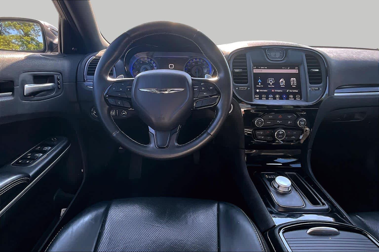 Used 2019 Ceramic Grey Clearcoat Chrysler 300S image 5
