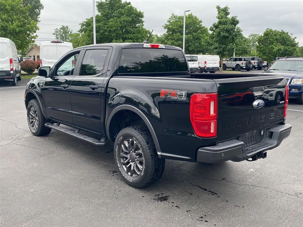 Used 2019 Shadow Black Ford XLT image 8