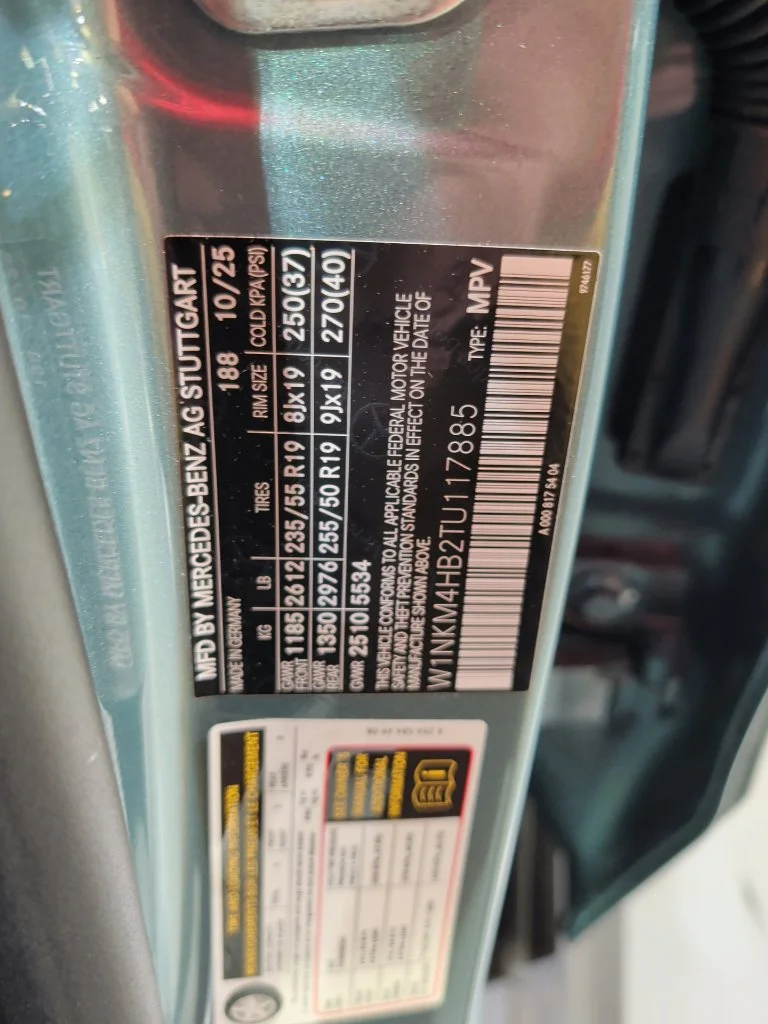 Used 2026 Silver Mercedes-Benz GLC 300 image 14