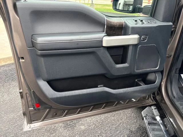 Used 2022 Stone Gray Metallic Ford Lariat image 17