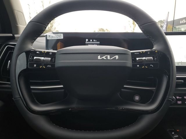 New 2026 Ivory Kia EX image 23