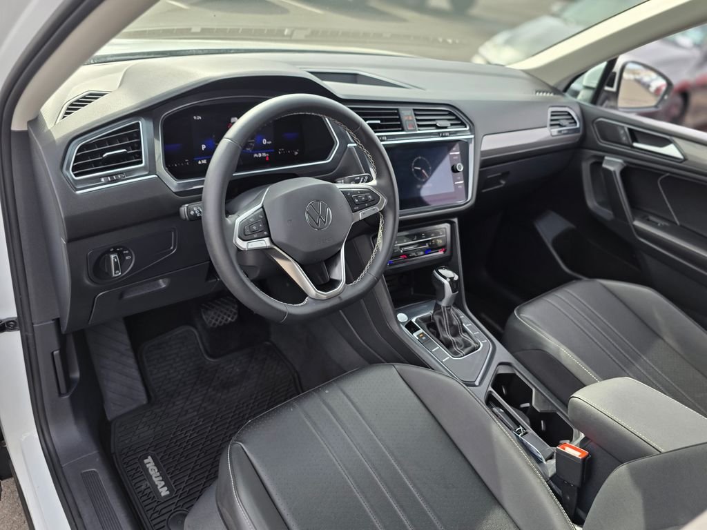 2023 Volkswagen Tiguan SE - Photo 22