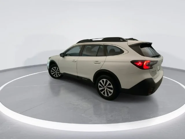 Used 2022 White Subaru 2.5i image 2