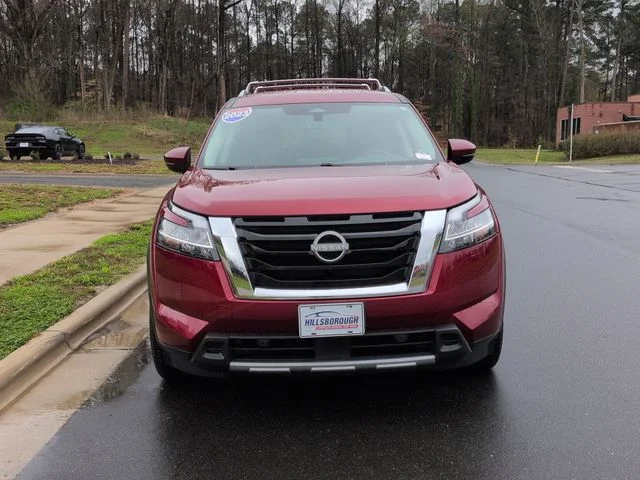 Used 2023 Red Nissan SL image 16