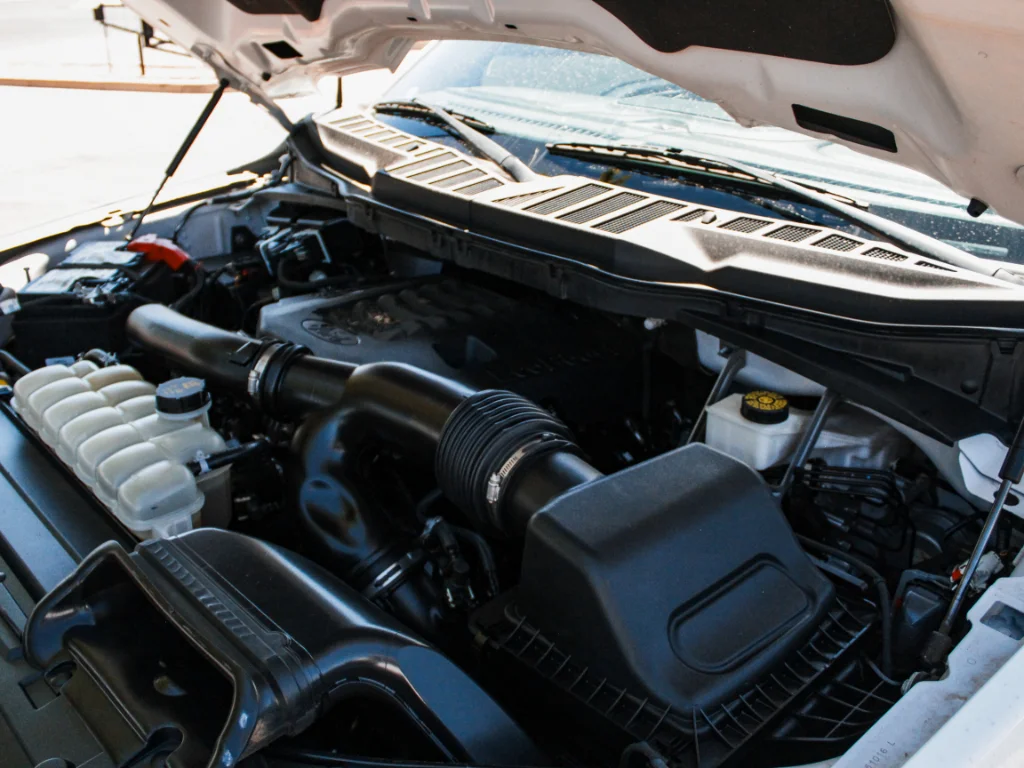Used 2021 Oxford White Ford XLT image 26