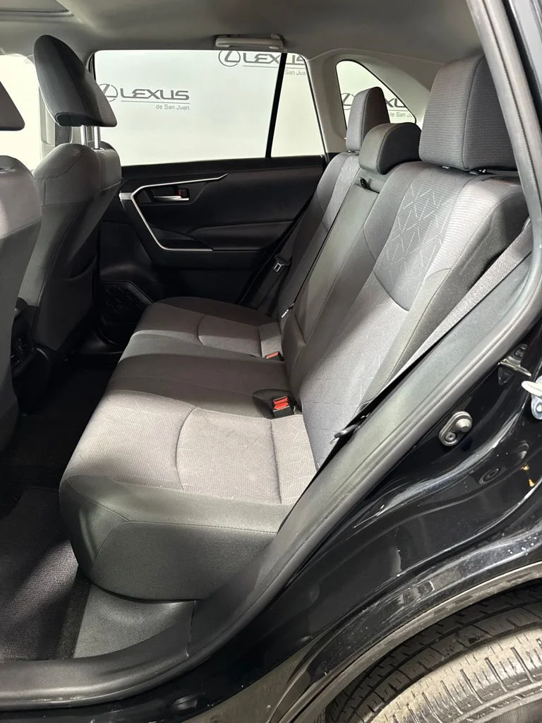 Used 2020 Black Toyota XLE image 28