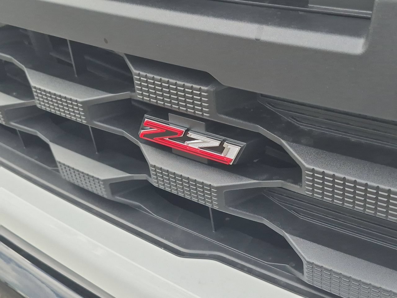 New 2026 Summit White Chevrolet Custom Trail Boss image 28