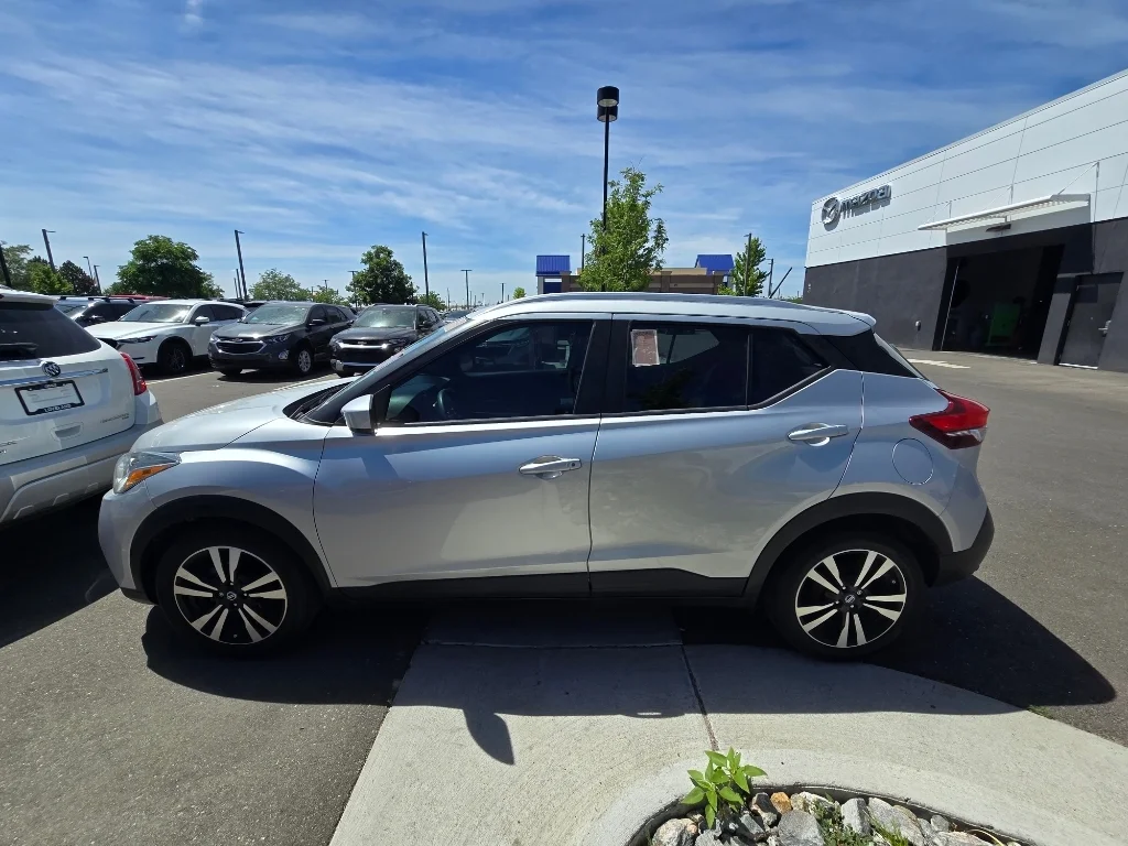 Used 2020 Brilliant Silver Metallic Nissan SV image 13