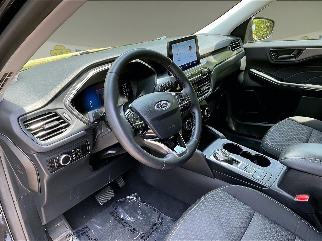 Used 2023 Black Ford Active image 13