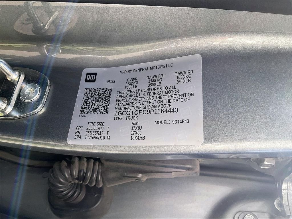 Used 2023 Gray Chevrolet LT image 33