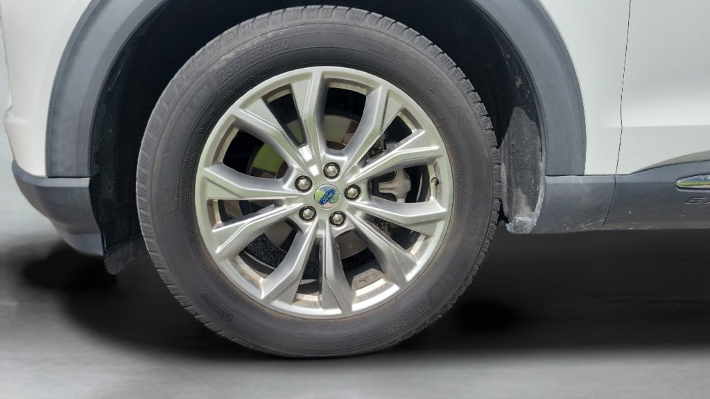 Used 2020 White Ford XLT image 2